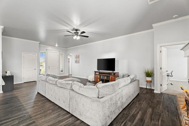 9131 Oak Tree Circle, Edmond, OK 73025