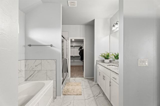 9131 Oak Tree Circle, Edmond, OK 73025