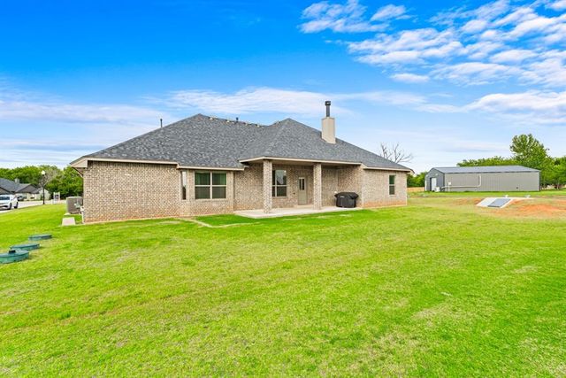 9131 Oak Tree Circle, Edmond, OK 73025