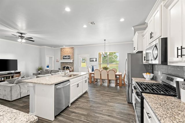 9131 Oak Tree Circle, Edmond, OK 73025