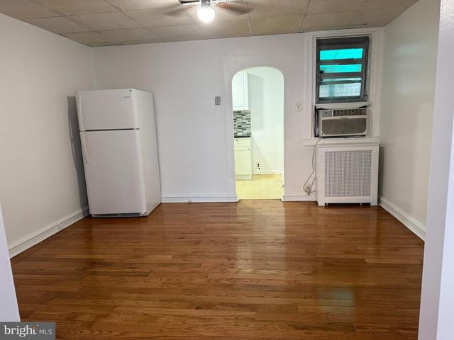 444 TIMBERLAKE RD, Upper Darby, PA 19082