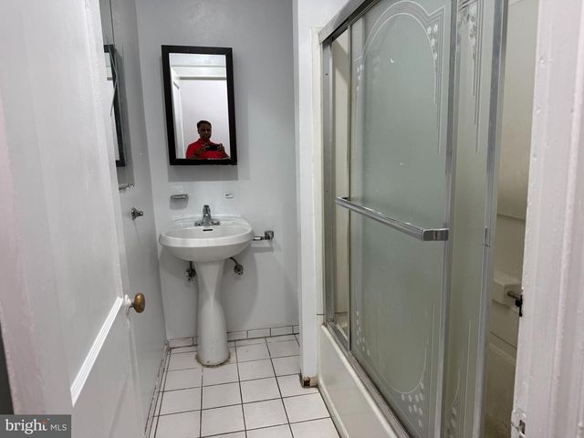 444 TIMBERLAKE RD, Upper Darby, PA 19082