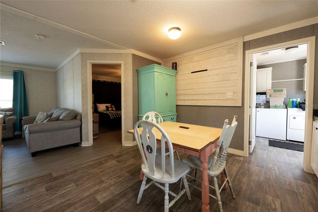 2231 SE STATE ROAD 121, Morriston, FL 32668