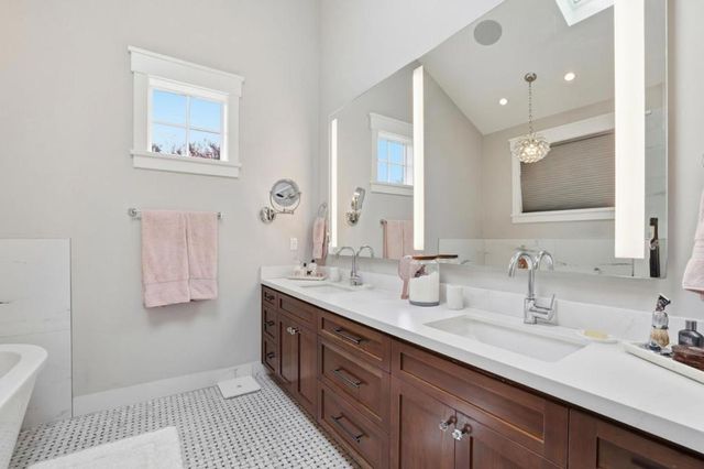 1542 Edgewood Way, San Jose, CA 95125