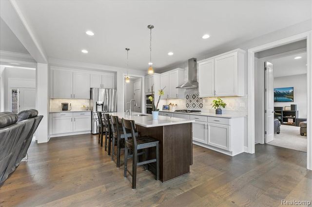 1930 Thorncrest Court, Commerce Twp, MI 48382