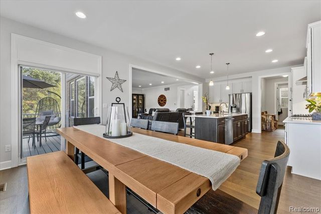 1930 Thorncrest Court, Commerce Twp, MI 48382