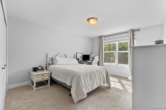 1930 Thorncrest Court, Commerce Twp, MI 48382