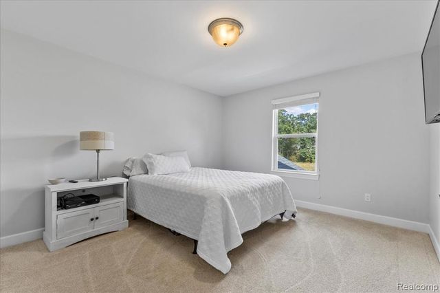 1930 Thorncrest Court, Commerce Twp, MI 48382