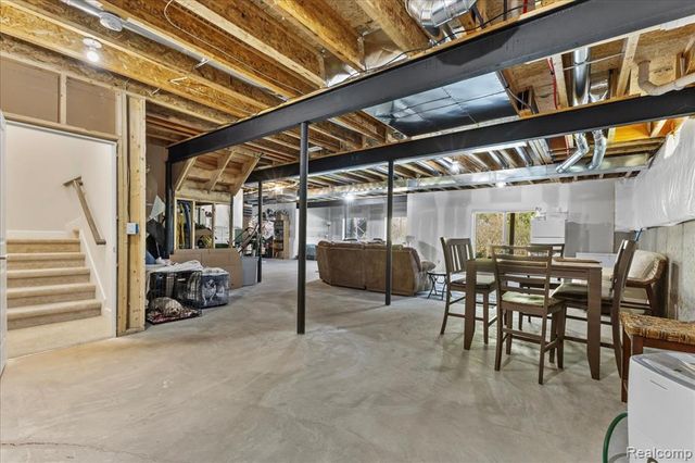 1930 Thorncrest Court, Commerce Twp, MI 48382