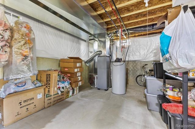 1930 Thorncrest Court, Commerce Twp, MI 48382