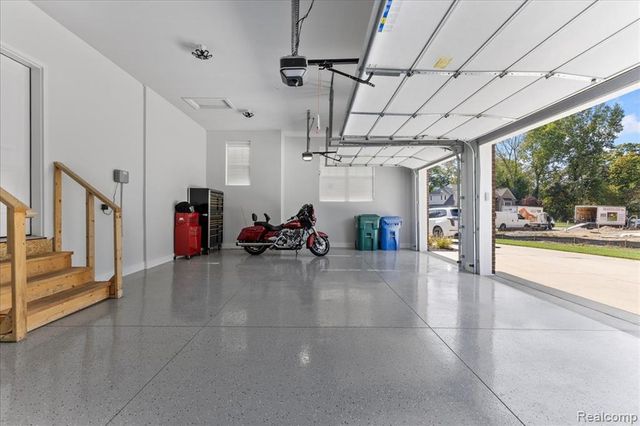 1930 Thorncrest Court, Commerce Twp, MI 48382