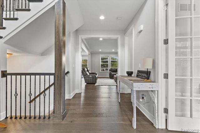 1930 Thorncrest Court, Commerce Twp, MI 48382