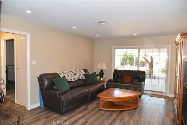 6242 Kenwater, Los Angeles, CA 91367