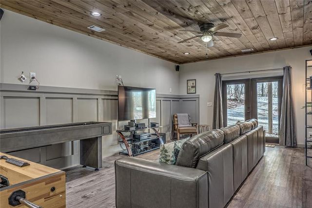 747 Matrix Lane, Ellijay, GA 30540
