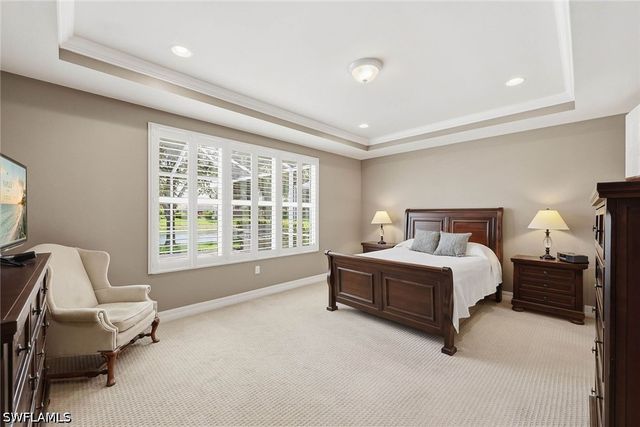 8562 Veronawalk CIR, Naples, FL 34114