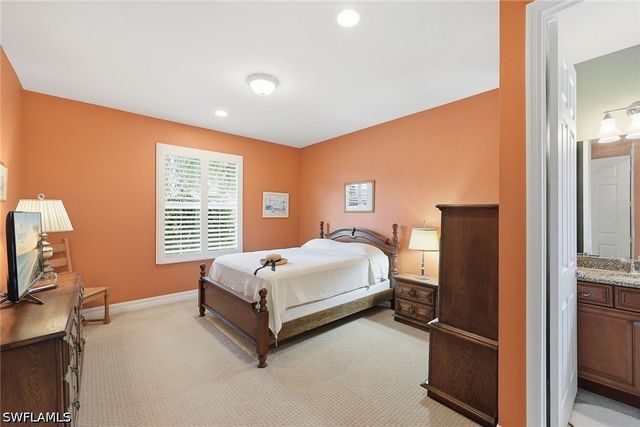 8562 Veronawalk CIR, Naples, FL 34114