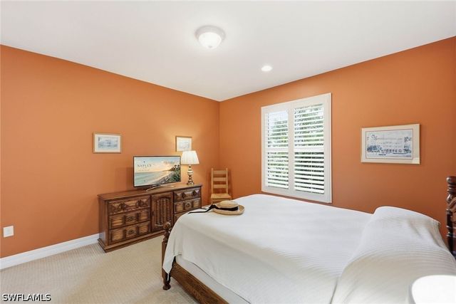 8562 Veronawalk CIR, Naples, FL 34114