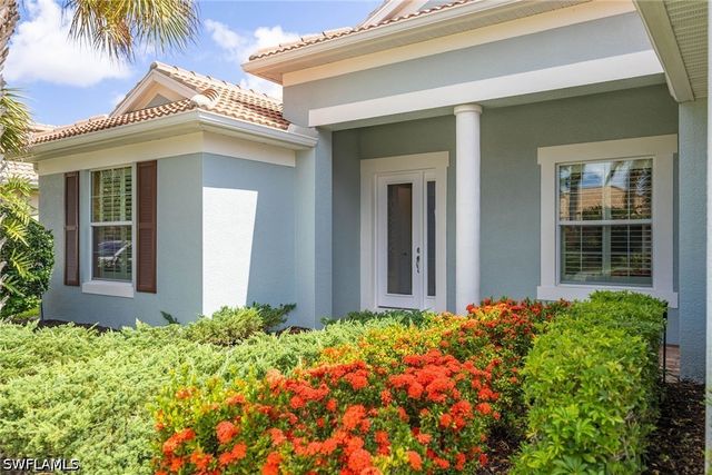 8562 Veronawalk CIR, Naples, FL 34114