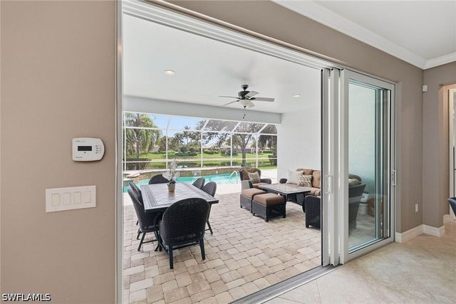 8562 Veronawalk CIR, Naples, FL 34114