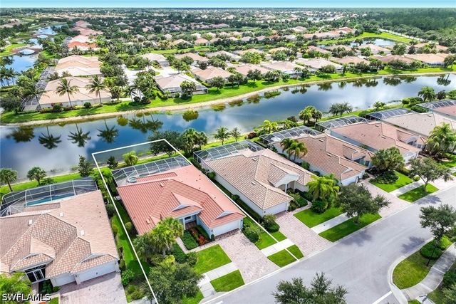 8562 Veronawalk CIR, Naples, FL 34114