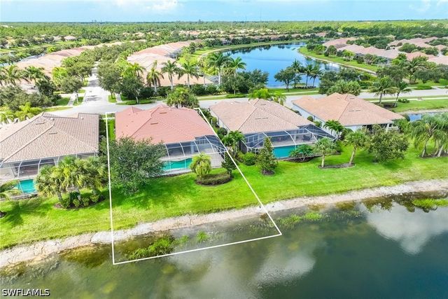 8562 Veronawalk CIR, Naples, FL 34114