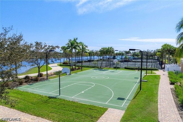 8562 Veronawalk CIR, Naples, FL 34114