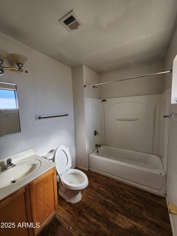 3521 W BUTLER Drive, Phoenix, AZ 85051