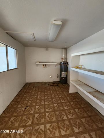 3521 W BUTLER Drive, Phoenix, AZ 85051