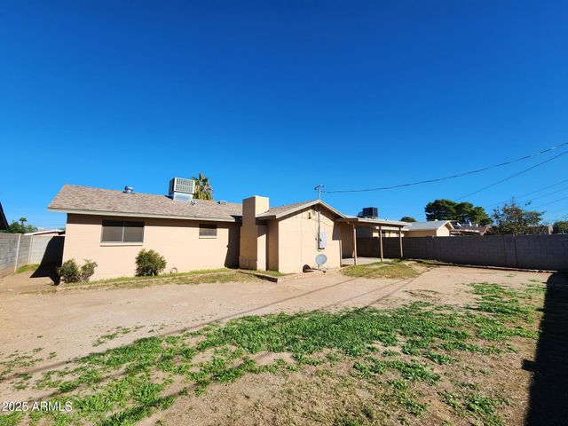3521 W BUTLER Drive, Phoenix, AZ 85051