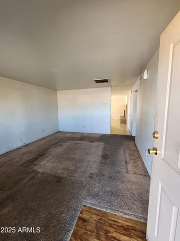 3521 W BUTLER Drive, Phoenix, AZ 85051