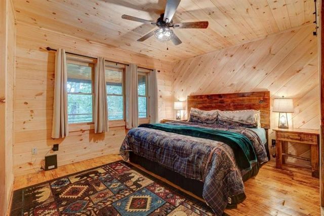 108 Crabapple Lane, Mineral Bluff, GA 30559