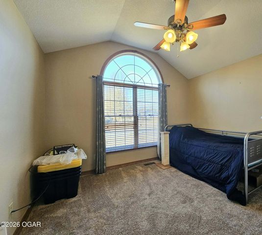 1918 Windsor Drive, Pittsburg, KS 66762