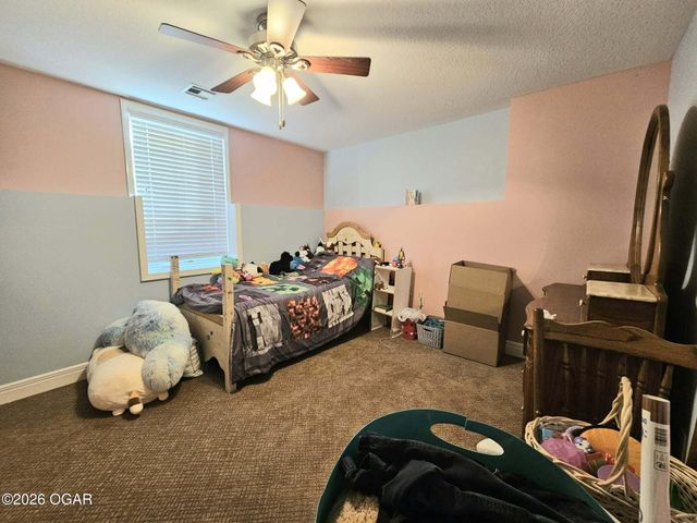 1918 Windsor Drive, Pittsburg, KS 66762