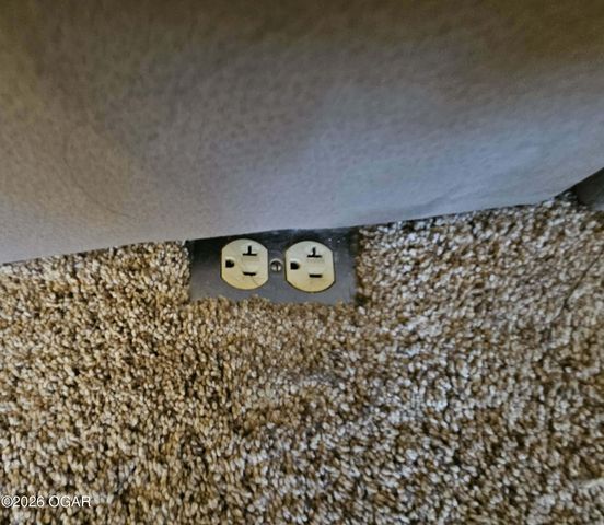 1918 Windsor Drive, Pittsburg, KS 66762