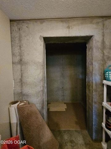 1918 Windsor Drive, Pittsburg, KS 66762