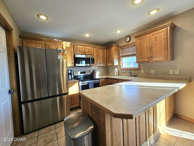 1918 Windsor Drive, Pittsburg, KS 66762