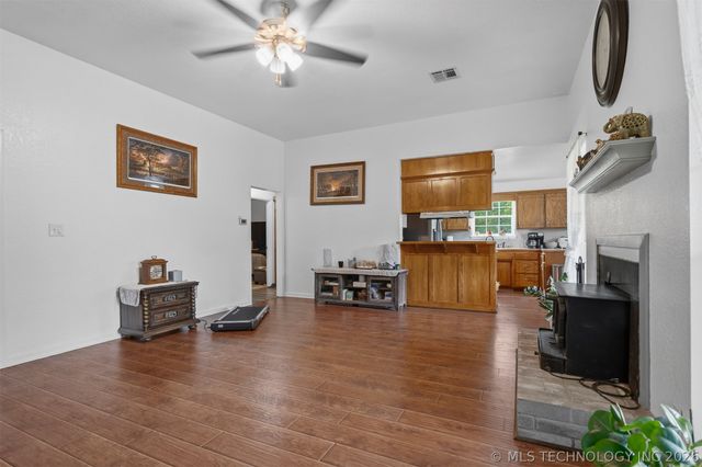 232 Waterford, Ardmore, OK 73401