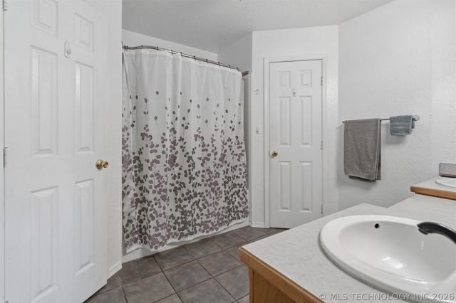 232 Waterford, Ardmore, OK 73401