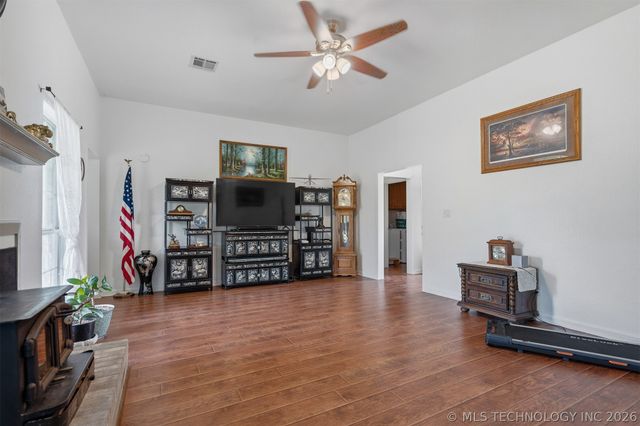 232 Waterford, Ardmore, OK 73401