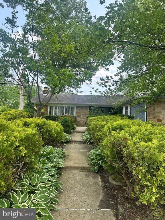 64 GAMEWELL LANE, Willingboro, NJ 08046