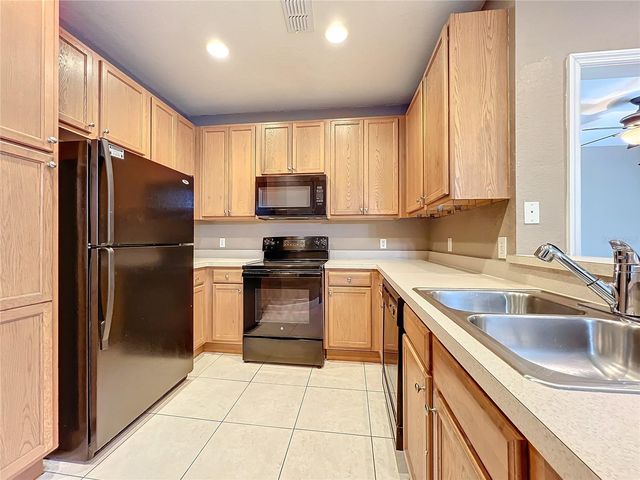2586 GRAND CENTRAL PARKWAY 4, Orlando, FL 32839
