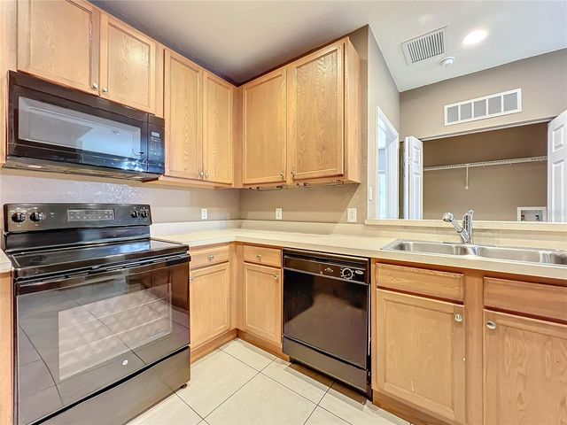 2586 GRAND CENTRAL PARKWAY 4, Orlando, FL 32839
