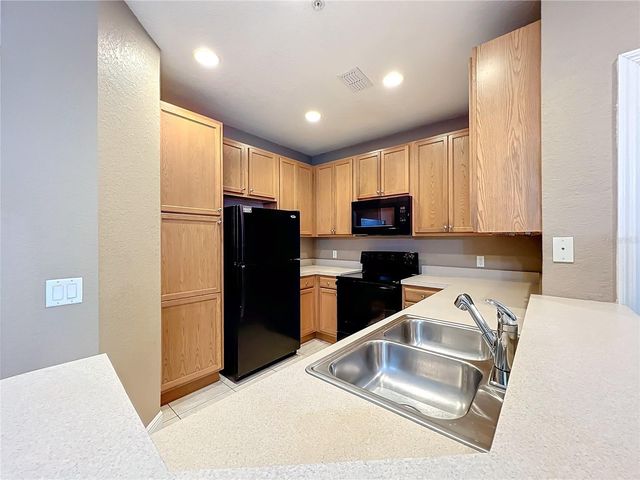 2586 GRAND CENTRAL PARKWAY 4, Orlando, FL 32839