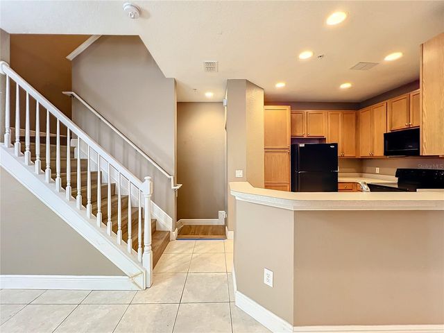 2586 GRAND CENTRAL PARKWAY 4, Orlando, FL 32839