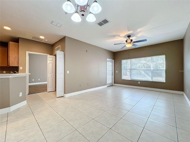 2586 GRAND CENTRAL PARKWAY 4, Orlando, FL 32839