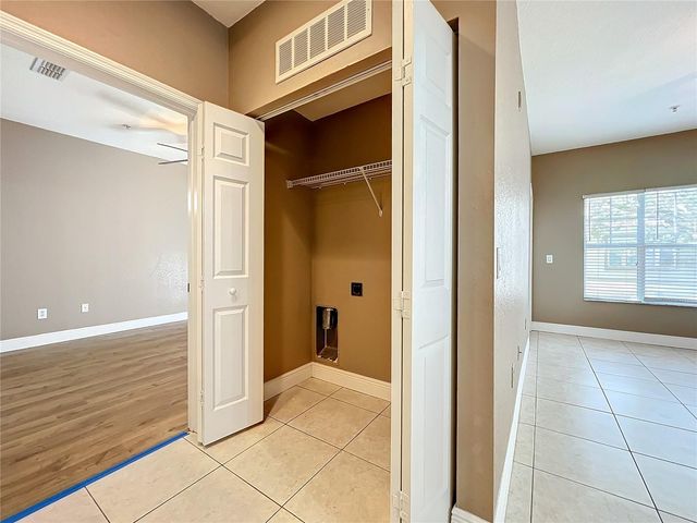 2586 GRAND CENTRAL PARKWAY 4, Orlando, FL 32839