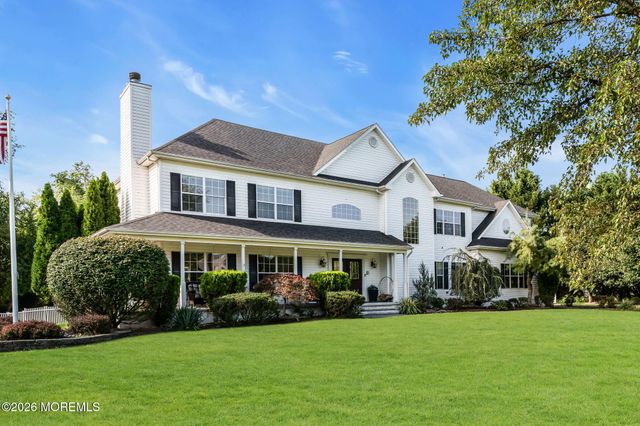 4 Susan Court, Farmingdale, NJ 07727