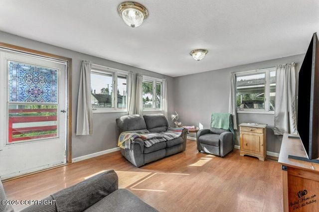 1507 Elmendorf Drive, Anchorage, AK 99504