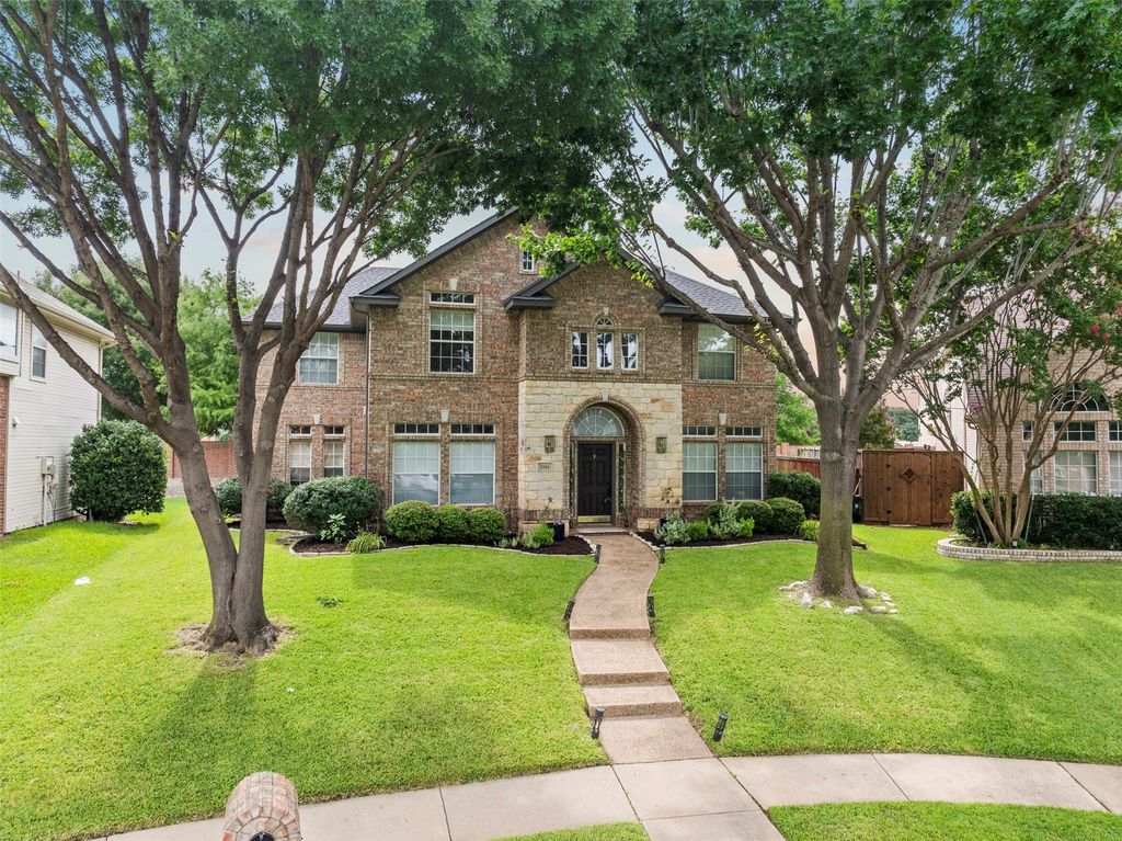 2504 Meadow Hills Lane, Plano, TX 75093