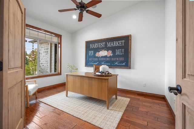 8101 Olin Ct, Pasco, WA 99301